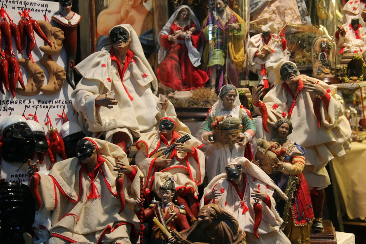 NAPOLI E I PRESEPI DI S. GREGORIO ARMENO (Novembre)