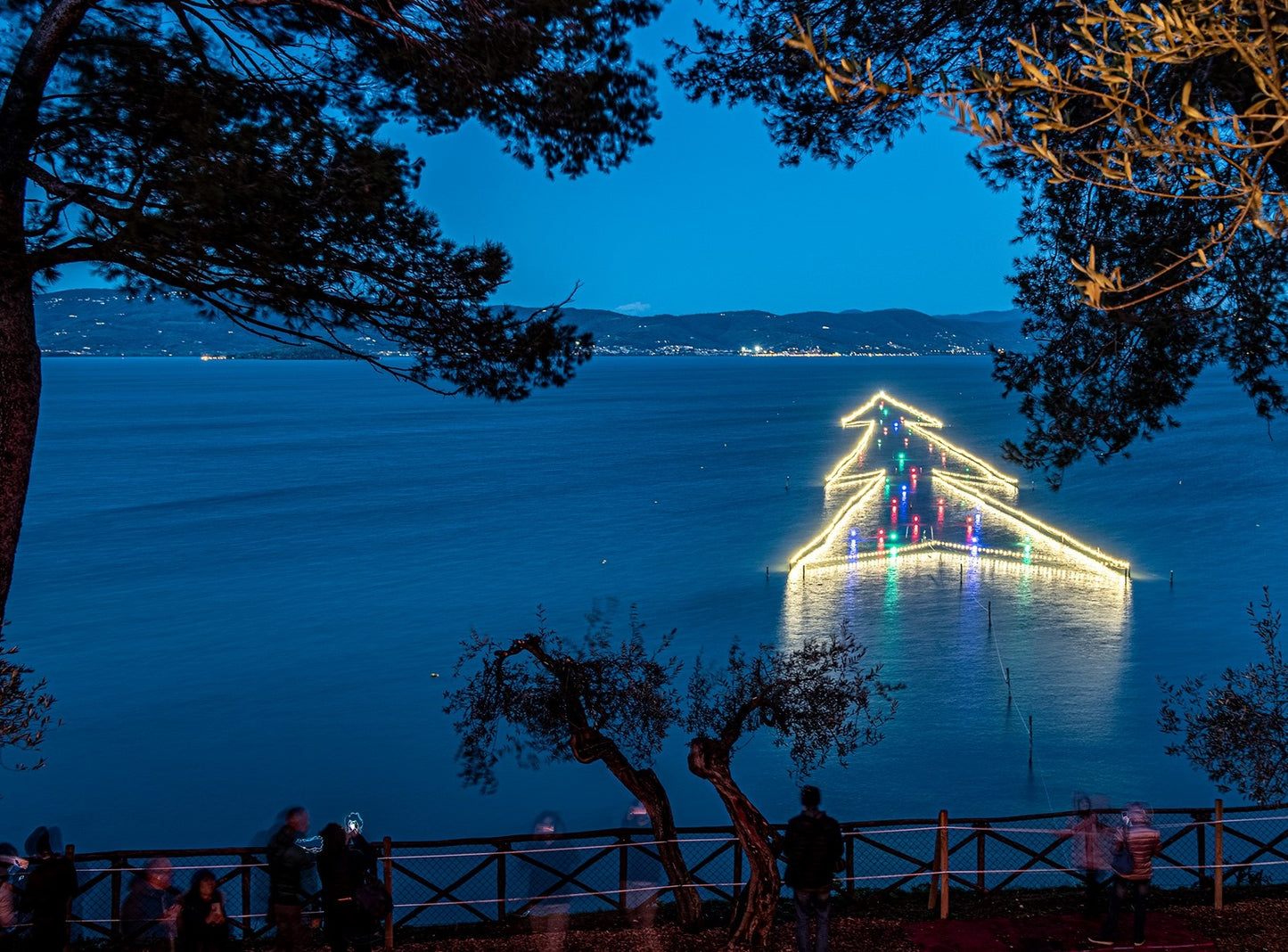 LUCI SUL TRASIMENO A CASTIGLIONE DEL LAGO (21 Dicembre)
